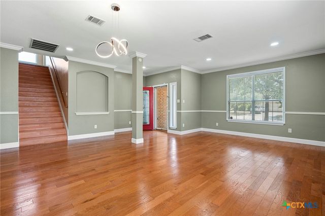 108 Colt Loop, Kyle, TX 78640