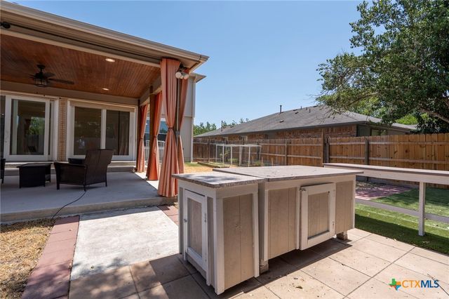 108 Colt Loop, Kyle, TX 78640