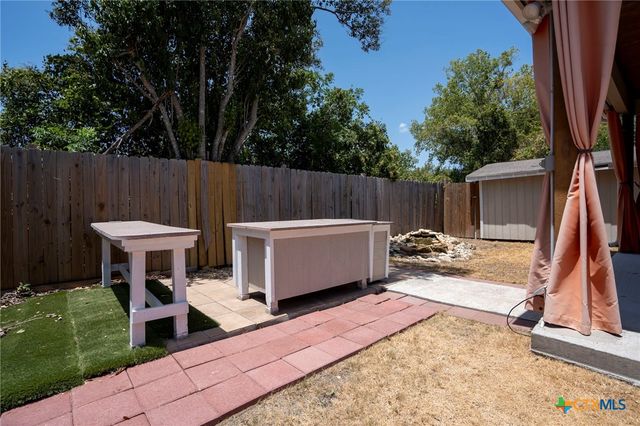 108 Colt Loop, Kyle, TX 78640