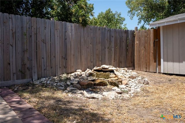 108 Colt Loop, Kyle, TX 78640
