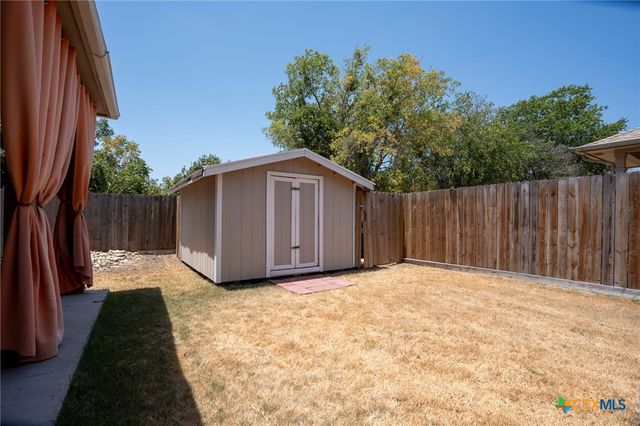 108 Colt Loop, Kyle, TX 78640
