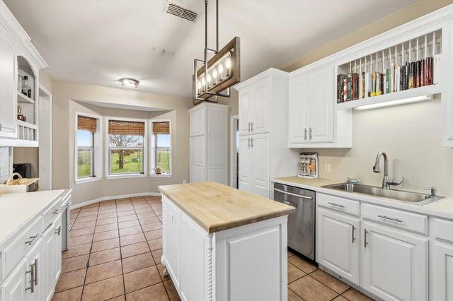 492 Thomas J Egan Road, Denton, TX 76207