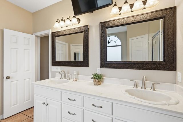 492 Thomas J Egan Road, Denton, TX 76207