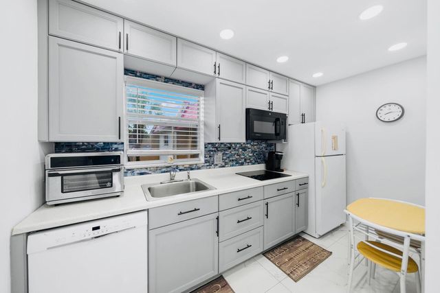 129 Lake Carol Drive 129, West Palm Beach, FL 33411