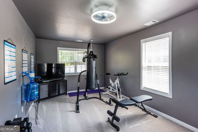7601 The Lakes Drive, Fairburn, GA 30213