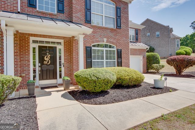 7601 The Lakes Drive, Fairburn, GA 30213