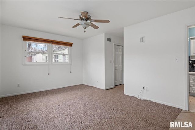 2621 S 4TH Street, Springfield, IL 62703