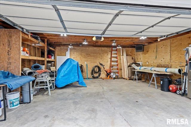 2621 S 4TH Street, Springfield, IL 62703