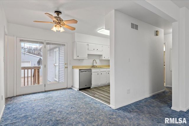 2621 S 4TH Street, Springfield, IL 62703