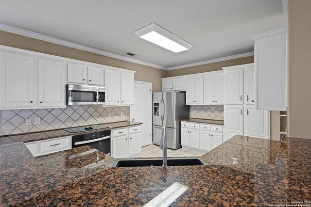 1654 Hawks Tree, San Antonio, TX 78248