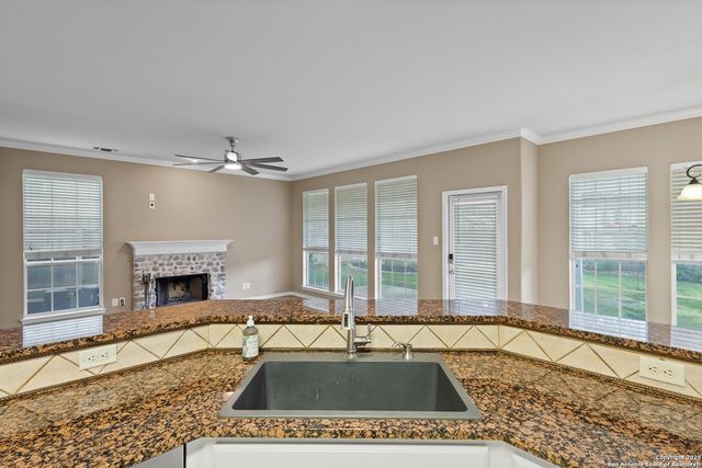 1654 Hawks Tree, San Antonio, TX 78248