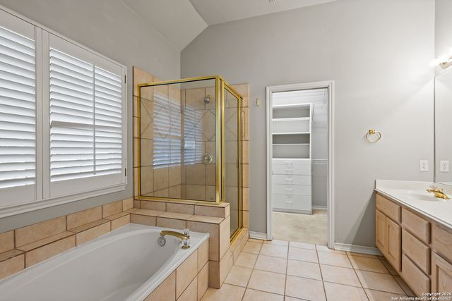 1654 Hawks Tree, San Antonio, TX 78248