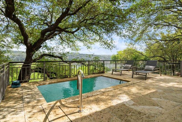 24729 Travis Lakeside CV, Spicewood, TX 78669