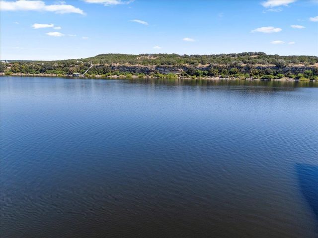 24729 Travis Lakeside CV, Spicewood, TX 78669