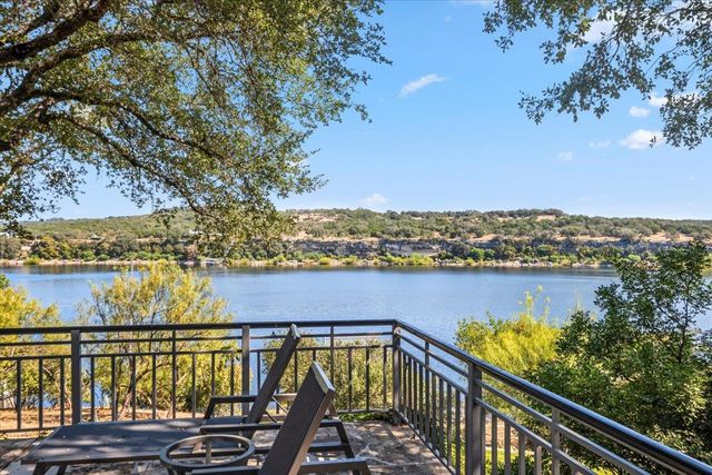 24729 Travis Lakeside CV, Spicewood, TX 78669