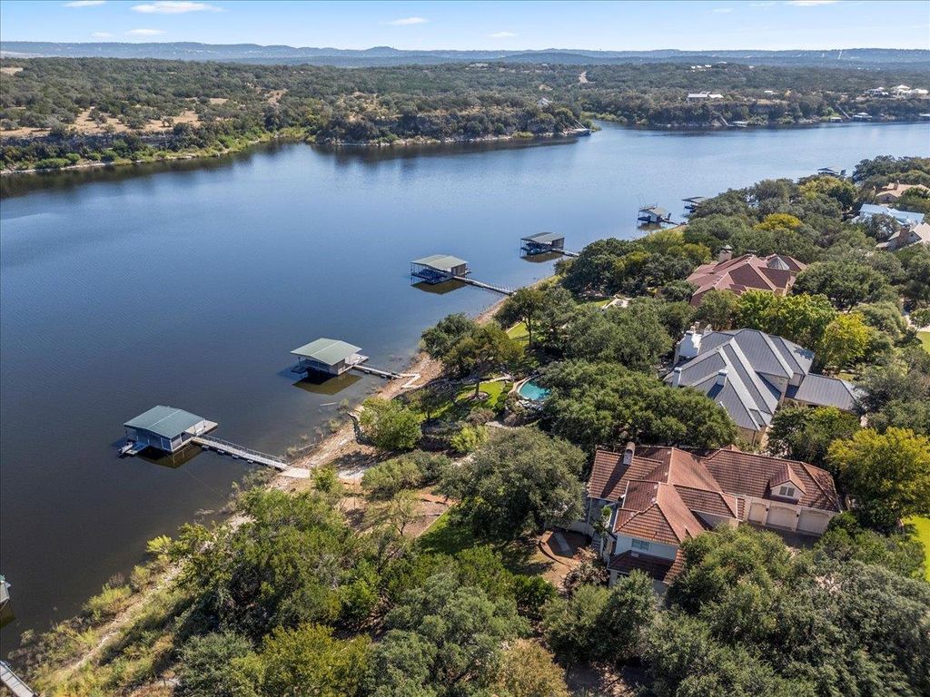 24729 Travis Lakeside CV, Spicewood, TX 78669
