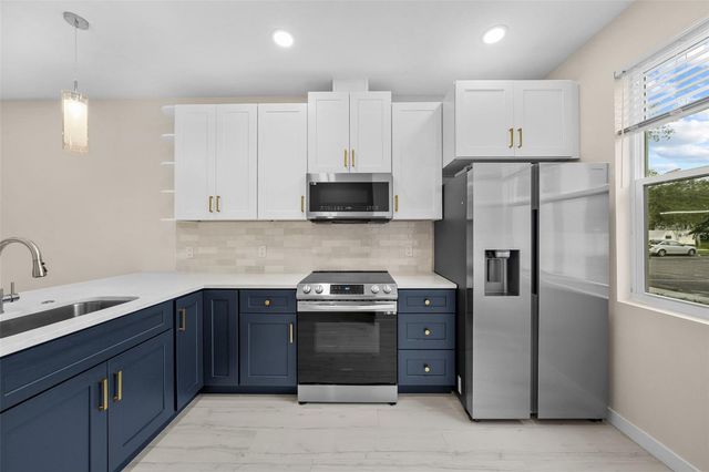3890 34TH AVENUE S 103, St Petersburg, FL 33711