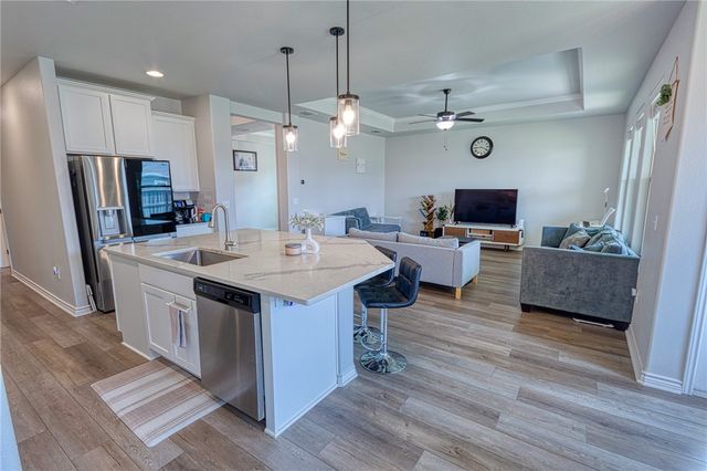 7910 Hulk Dr, Corpus Christi, TX 78414