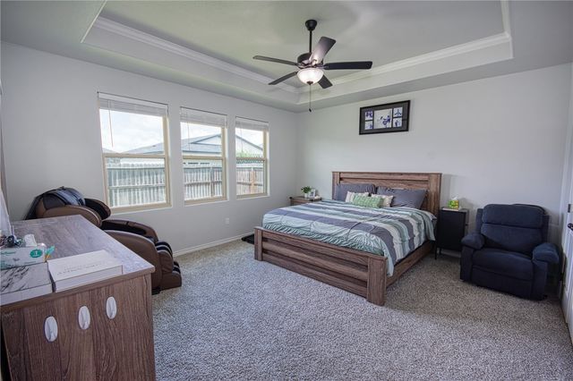 7910 Hulk Dr, Corpus Christi, TX 78414