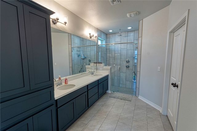 7910 Hulk Dr, Corpus Christi, TX 78414