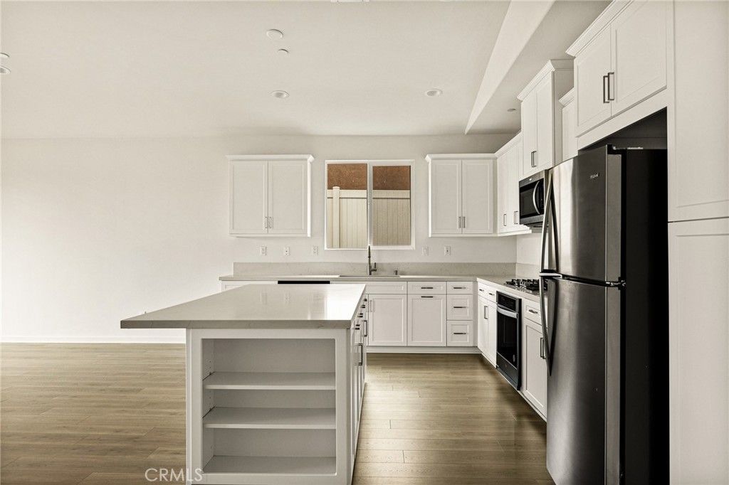 Image 10 of property listing at 7908 Santorini, Highland, CA 92346