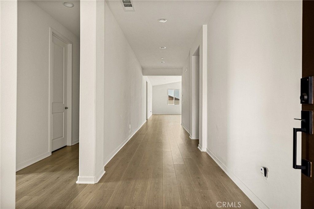 Image 3 of property listing at 7908 Santorini, Highland, CA 92346