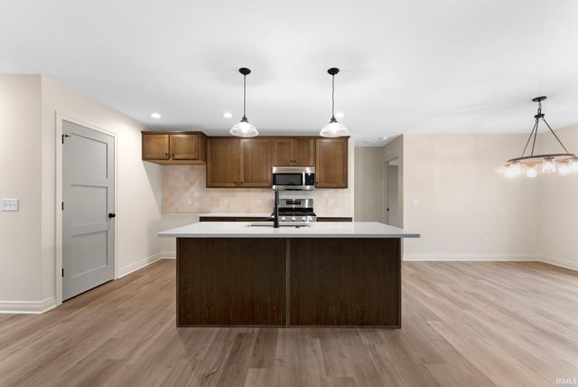 14283 Kidd Creek Crossover, Fort Wayne, IN 46845