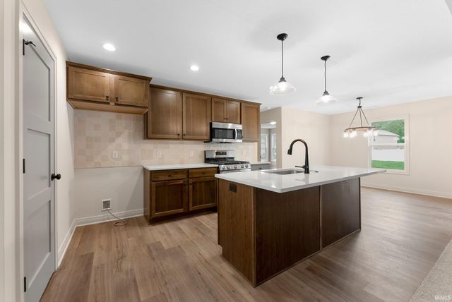 14283 Kidd Creek Crossover, Fort Wayne, IN 46845