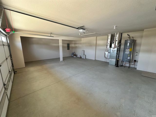 14283 Kidd Creek Crossover, Fort Wayne, IN 46845