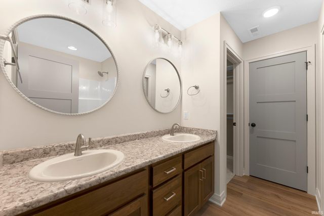 14283 Kidd Creek Crossover, Fort Wayne, IN 46845