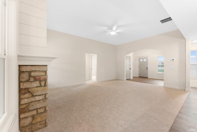 14283 Kidd Creek Crossover, Fort Wayne, IN 46845