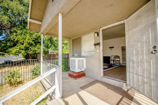 215 5th St, West Sacramento, CA 95605