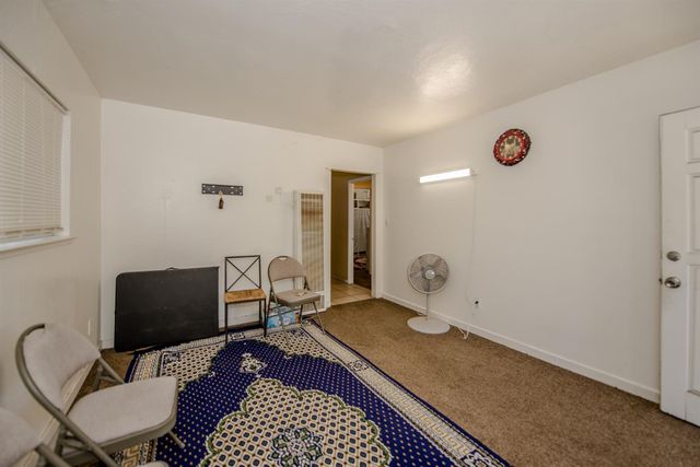 215 5th St, West Sacramento, CA 95605