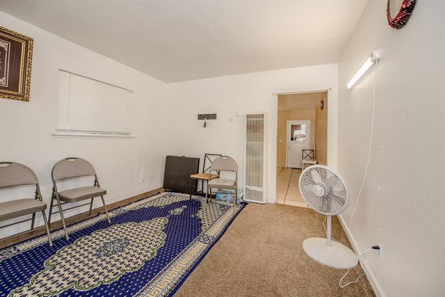215 5th St, West Sacramento, CA 95605