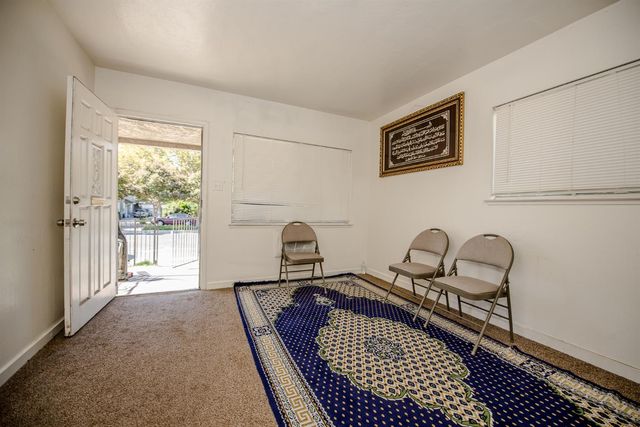 215 5th St, West Sacramento, CA 95605