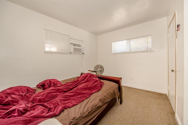 215 5th St, West Sacramento, CA 95605