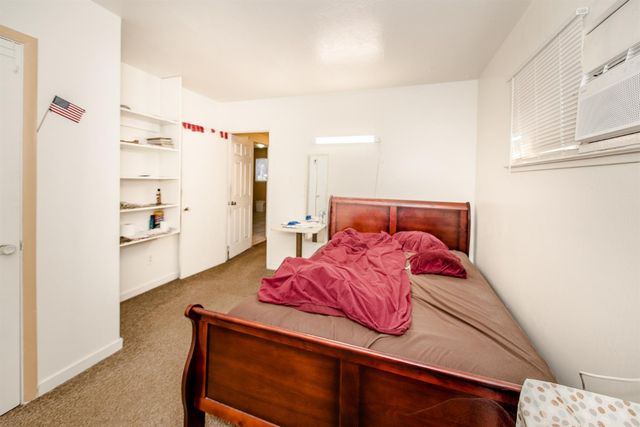 215 5th St, West Sacramento, CA 95605