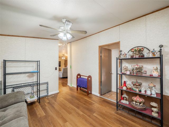 111 Pecan Orchard LN, Marble Falls, TX 78654