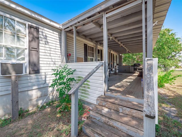 111 Pecan Orchard LN, Marble Falls, TX 78654
