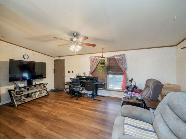 111 Pecan Orchard LN, Marble Falls, TX 78654
