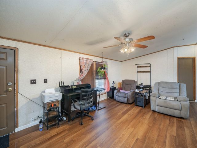 111 Pecan Orchard LN, Marble Falls, TX 78654