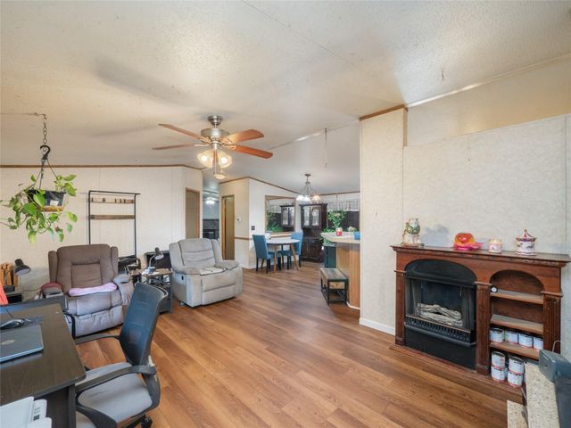 111 Pecan Orchard LN, Marble Falls, TX 78654