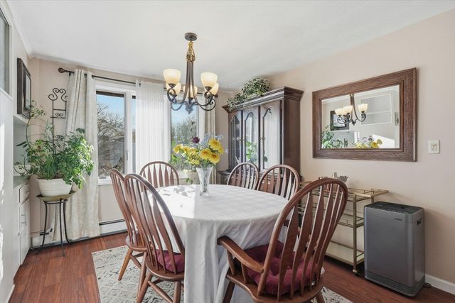 14 Ridgefield Dr, Framingham, MA 01701