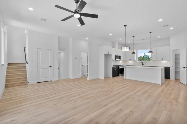3510 Saltus Street, Houston, TX 77003
