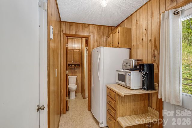 753 Bolens Creek Road, Burnsville, NC 28714