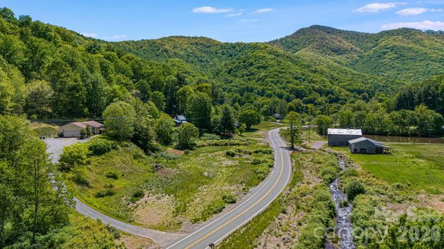 753 Bolens Creek Road, Burnsville, NC 28714