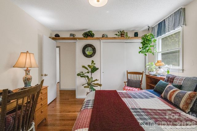 753 Bolens Creek Road, Burnsville, NC 28714