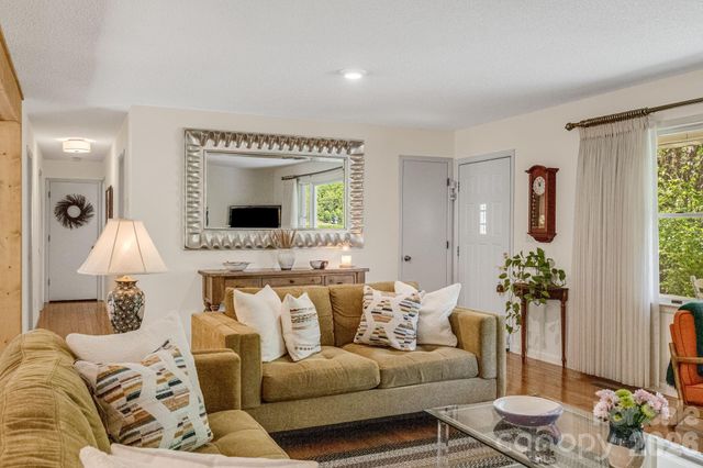 753 Bolens Creek Road, Burnsville, NC 28714