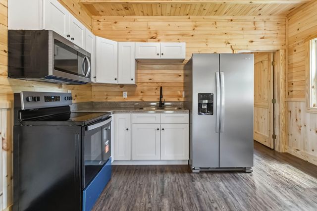 10 Cr-1762, Stearns, KY 42647