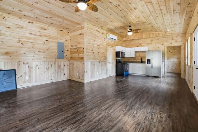 10 Cr-1762, Stearns, KY 42647